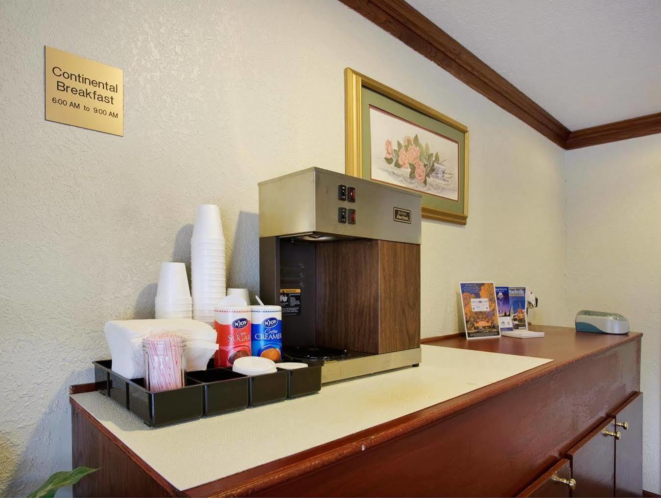 Americas Best Value Inn Near Downtown Nashville Exterior foto